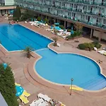 Kotva Ξενοδοχείο 4*