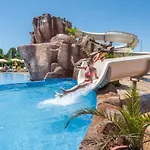 Kotva Ξενοδοχείο 4*